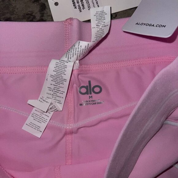 Alo Yoga Airbrush High-Waist Heart Throb Leggings & Bra Pink Set - Picture 6 of 9